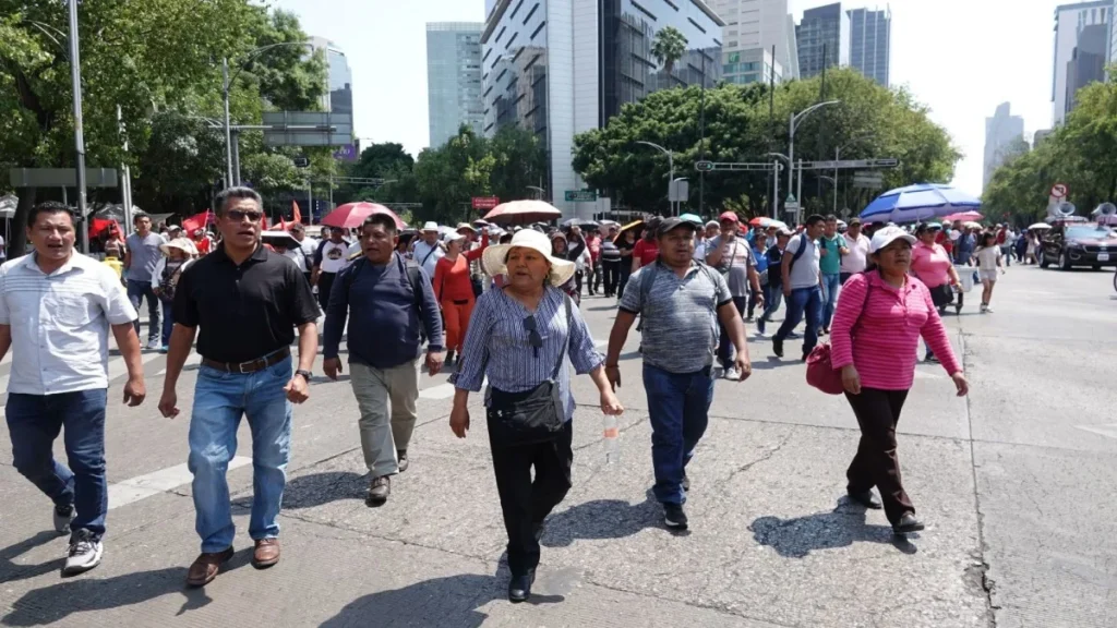 Médicos Sin Fronteras y colectivo Hasta Encontrarles encabezan movilizaciones en CDMX este jueves